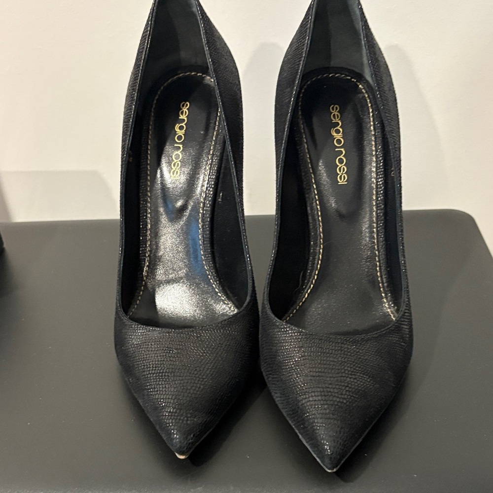 Sergio Rossi Black Textured Pointed-Toe Pumps